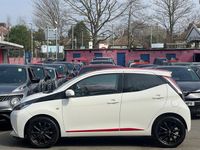 Used Toyota Aygo x-press 2018 White Hatchback