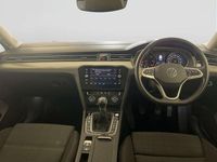 Used VW Passat SE 150 HP (110 kW) 2022 Black Estate