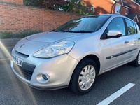 Używany Renault Clio II Expression 2009 Srebrny Hatchback