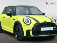 Usado Mini Cooper Hatch 134 HP (98 kW) 2023 Amarelo Citadino