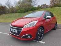 Used Peugeot 208 82 HP (60 kW) 2018 Red Hatchback