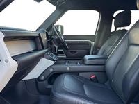 Used Land Rover Defender HSE Dynamic 300 HP (220 kW) 2024 Hakuba silver Estate