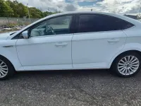 Used Ford Mondeo Business Edition 2013 White Hatchback