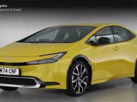 Used Toyota Prius 223 HP (164 kW) 2024 Yellow Hatchback