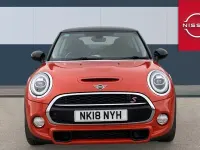 Używany Mini Cooper S Hatch 192 KM (141 kW) 2018 Pomarańczowy Hatchback