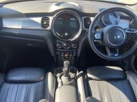 Używany Mini Cooper Exclusive 134 KM (98 kW) 2022 Niebieski Hatchback