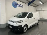 Used Citroën Dispatch 100 HP (73 kW) 2023 White MPV