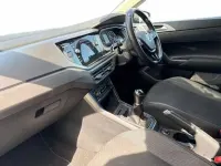 Usado VW Polo Active 95 HP (69 kW) 2021 Cinzento Citadino