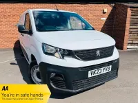 Used Peugeot Partner Premium 102 HP (75 kW) 2023 White MPV