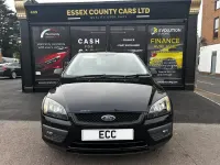 Usado Ford Focus Zetec 100 HP (73 kW) 2007 Preto Citadino