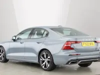 Usado Volvo S60 R-Design 250 HP (183 kW) 2022 Cinzento Sedan
