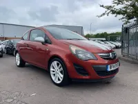 Second-hand Vauxhall Corsa 2014 Roșu Hatchback