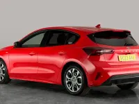 Used Ford Focus ST-Line 155 HP (114 kW) 2023 Red Hatchback