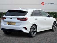 Used Kia Ceed 140 HP (102 kW) 2019 White Hatchback
