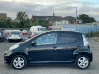 Used Peugeot 107 Envy 68 HP (50 kW) 2011 Black Hatchback