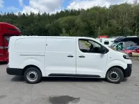Used Vauxhall Vivaro 100 HP (73 kW) 2022 White MPV