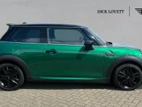 Used Mini Cooper Hatch 134 HP (98 kW) 2022 Green Hatchback