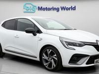 Used Renault Clio V RS Line 90 HP (66 kW) 2023 White Hatchback