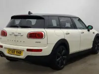 Used Mini Cooper Clubman Exclusive 136 HP (100 kW) 2019 White Estate
