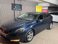Used Volvo V40 115 HP (84 kW) 2013 Blue Hatchback