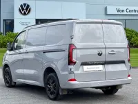 Usado VW Transporter Pro 110 HP (80 kW) 2025 Cinzento Van