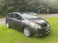 Usado Toyota Verso 150 HP (110 kW) 2011 Cinzento Monovolume