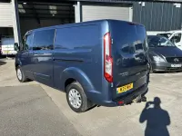 Usado Ford Transit Custom Limited 170 CV (125 kW) 2020 Azul Van