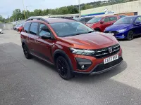 Used Dacia Jogger Extreme 110 HP (80 kW) 2022 Brown MPV