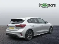 Used Ford Focus ST-Line 125 HP (91 kW) 2023 Silver Hatchback