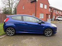 Begagnad Ford Fiesta ST-Line 95 HK (69 kW) 2016 Blå Halvkombi