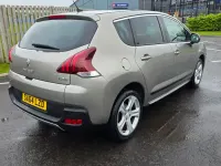 Usado Peugeot 3008 Allure 2015 Gris Familiar