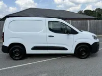 Used Citroën Berlingo 100 HP (73 kW) 2022 White MPV