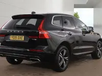 Usado Volvo XC60 R-Design 390 CV (286 kW) 2019 Negro SUV