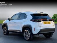 Used Toyota Yaris Hybrid 116 HP (85 kW) 2024 Pure white Estate