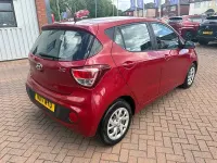 Used Hyundai i10 SE 87 HP (63 kW) 2017 Red Hatchback