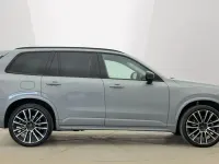 Usado Volvo XC90 Ultra 250 HP (183 kW) 2025 Cinzento SUV