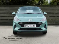 Used Hyundai i10 Premium 67 HP (49 kW) 2024 Green Hatchback