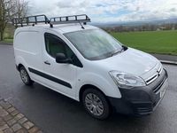 Used Citroën Berlingo 75 HP (55 kW) 2016 White MPV