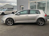 Used VW Golf VII SE 115 HP (84 kW) 2017 Silver Hatchback