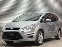 Usado Ford S-MAX Titanium 2013 Plateado Monovolumen