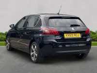 Gebraucht Peugeot 308 Allure 130 PS (95 kW) 2019 Schwarz Kleinwagen