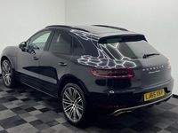 Used Porsche Macan Turbo 400 HP (294 kW) 2017 SUV