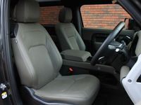 Used Land Rover Defender SE 300 HP (220 kW) 2023 Grey Estate