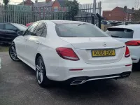 Begagnad Mercedes E220 AMG line 194 HK (142 kW) 2016 Vit Sedan
