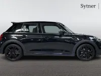 Używany Mini Cooper Hatch 134 KM (98 kW) 2024 Czarny Hatchback