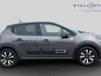 Usado Citroën C3 PureTech 108 HP (79 kW) 2023 Vermelho Citadino