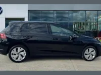 Second-hand VW Golf VIII Match 200 CP (147 kW) 2025 Negru Hatchback