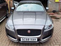 Second-hand Jaguar XF R-Sport 180 CP (132 kW) 2018 Gri Berlinǎ
