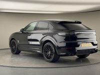 Begagnad Porsche Cayenne 460 HK (338 kW) 2022 Svart SUV