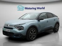 Begagnad Citroën e-C4 Shine 100 kW (136 HK) 2023 Blå Halvkombi